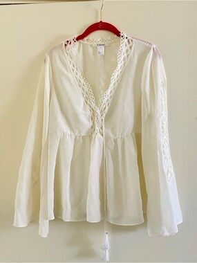 K Jordan Cream Lace-Trim V-Neck Peasant Top